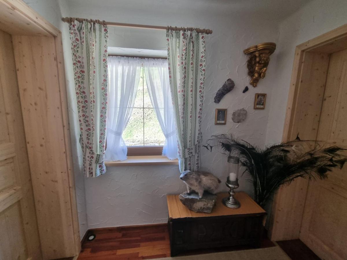Large Detached Holiday Home In Muhr 外观 照片